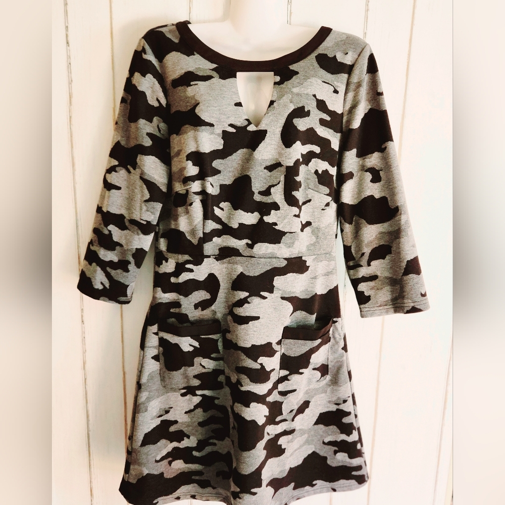 Papillon Sweatshirt Dress sz S NWT Black & Gray Camo
